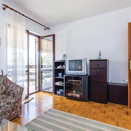 Apartman ยาดราโนโว ภายนอก รูปภาพ